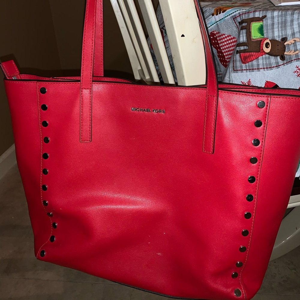Michael Kors Large ZIP Leather Tote